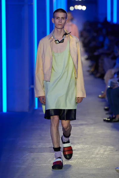 Look 42